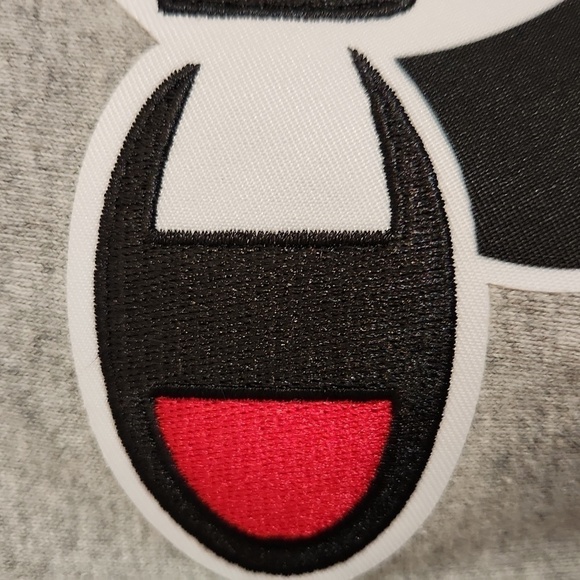 Champion Men's Gray T-Shirt L, Embroidered Logo, Crew Neck - Picture 4 of 9